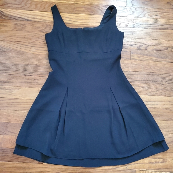 Ann Taylor Dresses & Skirts - 💜 Ann Taylor LBD little black dress skater dress